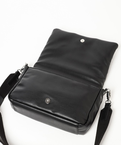 LEPSIM(レプシィム)の「パデットミニショルダー 971114(ショルダーバッグ・レディース・カーキ/ブラック・ONE SIZE)」の22枚目の写真