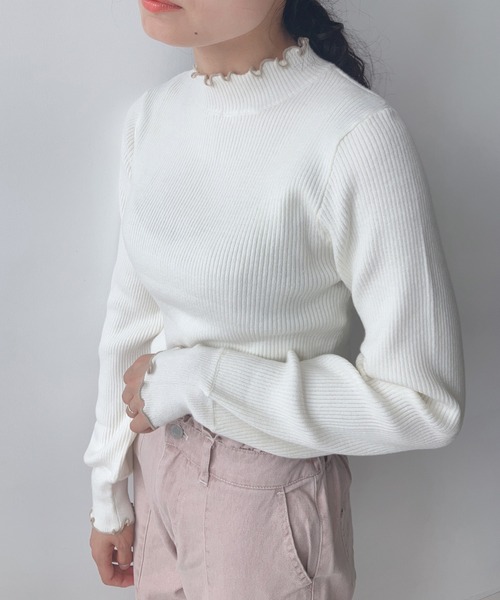 AS KNOW AS plus（アズノゥアズプラス）の「☆配色メロウ ボリューム袖ニットプルオーバー（ニット/セーター・レディース・ブラック/オフホワイト/ホワイト×ブラック/グレイッシュベージュ・FREE）」の5枚目の写真