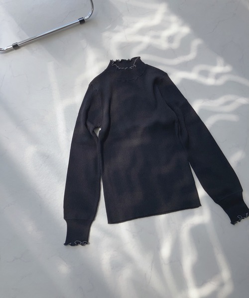 AS KNOW AS plus（アズノゥアズプラス）の「☆配色メロウ ボリューム袖ニットプルオーバー（ニット/セーター・レディース・ブラック/オフホワイト/ホワイト×ブラック/グレイッシュベージュ・FREE）」の19枚目の写真