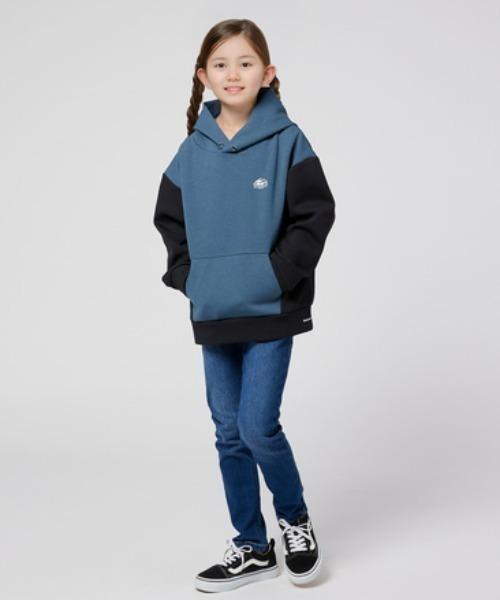 CAMP7(キャンプセブン)の「CAMP7(キャンプ7)吸水速乾/ワンポイントプリントパーカー(パーカー・キッズ・チャコールグレー×ブラック/ブラック×ブルー・110/130/150/160/140/120)」の9枚目の写真