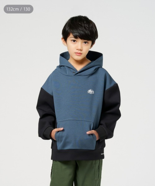 CAMP7(キャンプセブン)の「CAMP7(キャンプ7)吸水速乾/ワンポイントプリントパーカー(パーカー・キッズ・チャコールグレー×ブラック/ブラック×ブルー・110/130/150/160/140/120)」の12枚目の写真