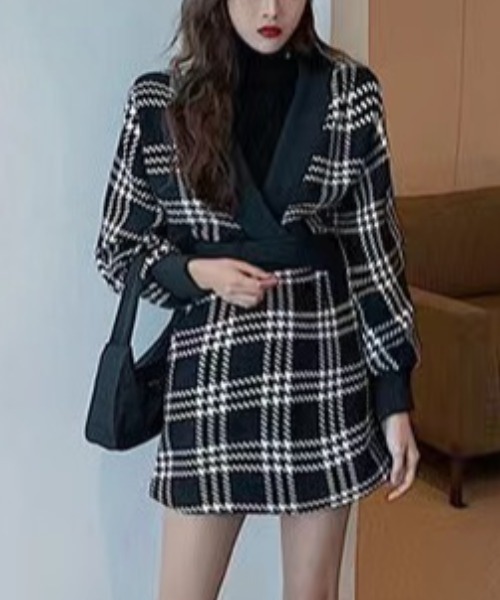 Sibra(シブラ)の「チェック柄Vネックトップス+ミニスカート 2点セット(セットアップ・レディース・ブラック・M)」の13枚目の写真
