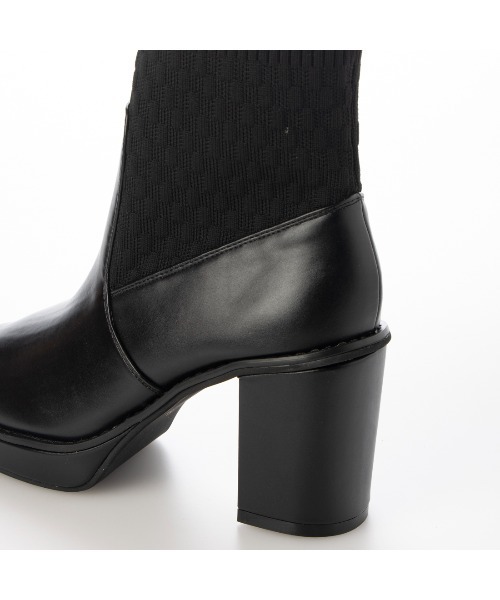 DULCIS REGALO(ドルキス レガロ)の「ElvisLuce(エルビスルーチェ)8cmヒール厚底ストームリブニットソックスボリュームソールショートブーツ(ブーツ・レディース・ブラック/アイボリー・L/S/M/LL)」の14枚目の写真