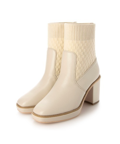 DULCIS REGALO(ドルキス レガロ)の「ElvisLuce(エルビスルーチェ)8cmヒール厚底ストームリブニットソックスボリュームソールショートブーツ(ブーツ・レディース・ブラック/アイボリー・L/S/M/LL)」の18枚目の写真