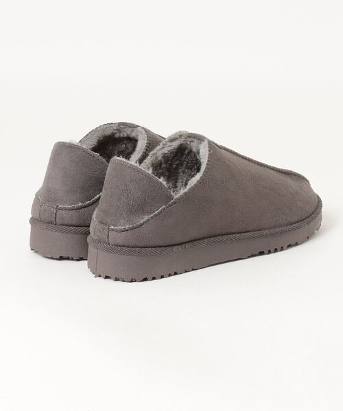 chumchum（チャムチャム）の「バブーシュムートンシューズ（モカシン/デッキシューズ・レディース・ベージュ/ブラック/チャコールグレー・M/L/LL）」の4枚目の写真