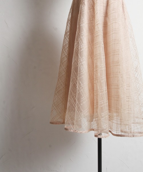 tocco closet(トッコ クローゼット)の「ラインスパンコールチュールフレアスカート(スカート・レディース・ブラック/ベージュ・M)」の20枚目の写真