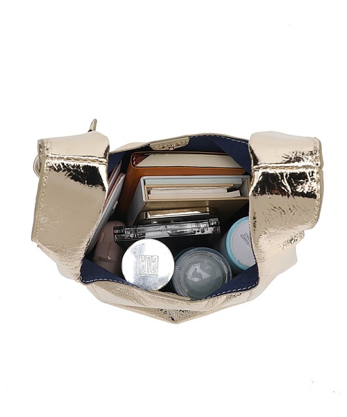 Ungrid（アングリッド）の「【Ungrid/アングリッド】メタリック 軽量マルシェバッグ（ハンドバッグ・レディース・ブロンズ/ゴールド/シルバー/ブラック・FREE）」の6枚目の写真