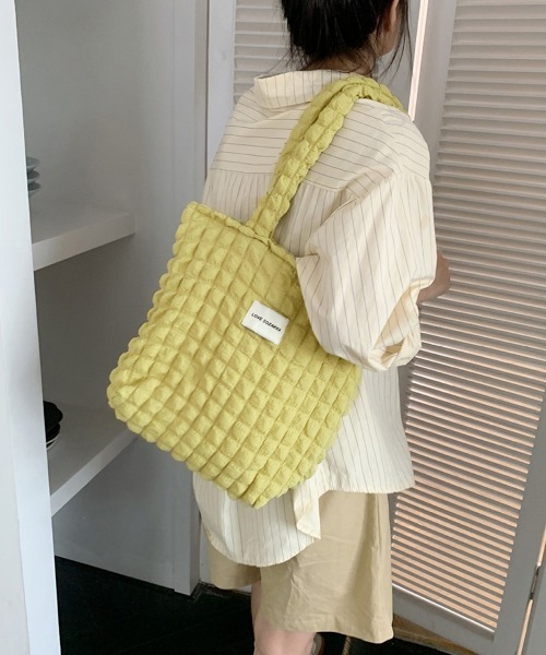 Miniministore(ミニミニストア)の「ぽこぽこトートバッグ ワッフル風バッグ(トートバッグ・レディース・イエロー/アイボリー/ピンク/ブラック/ブルー・FREE)」の17枚目の写真