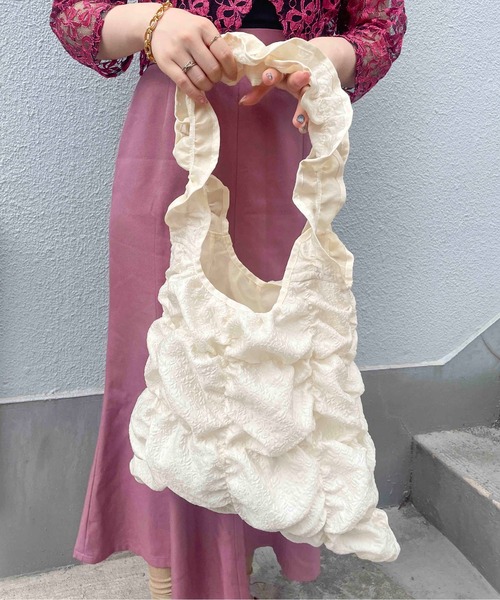 Casselini（キャセリーニ）の「Casselini(キャセリーニ)スクエアギャザートート（トートバッグ・レディース・アイボリー/ブラック/サックスブルー/オレンジ/ブルー/ゴールド/シルバー/グリーン・FREE）」の2枚目の写真