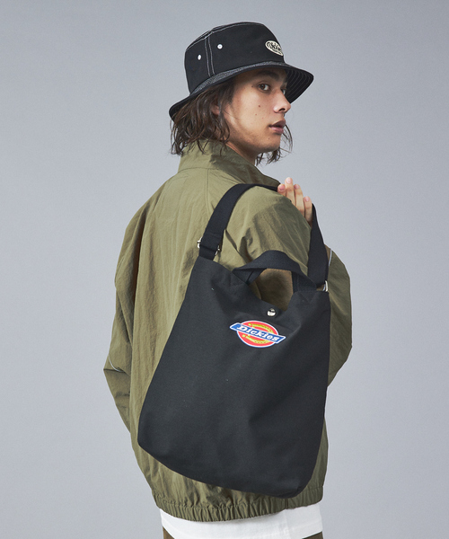 Dickies（ディッキーズ）の「【Dickes /ディッキーズ】CANVAS 2WAY SHOULDER（ショルダーバッグ・メンズ・ブラック/パープル/レッド/ホワイト系その他/ホワイト系その他2/ブラック系その他2/ホワイト/ブラック系その他・フリー）」の6枚目の写真