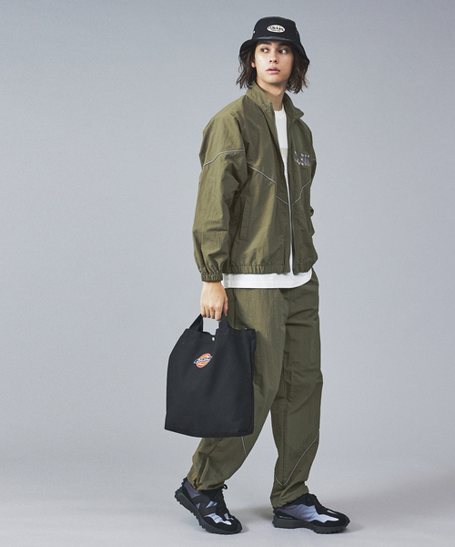 Dickies（ディッキーズ）の「【Dickes /ディッキーズ】CANVAS 2WAY SHOULDER（ショルダーバッグ・メンズ・ブラック/パープル/レッド/ホワイト系その他/ホワイト系その他2/ブラック系その他2/ホワイト/ブラック系その他・フリー）」の9枚目の写真