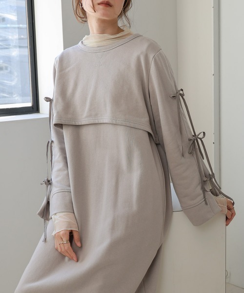 Bab(バブ)の「【低身長向けサイズあり】袖リボンドッキング風裏毛ワンピース(ワンピース・レディース・グレイッシュベージュ/アイボリー/ベージュ・M/S)」の3枚目の写真