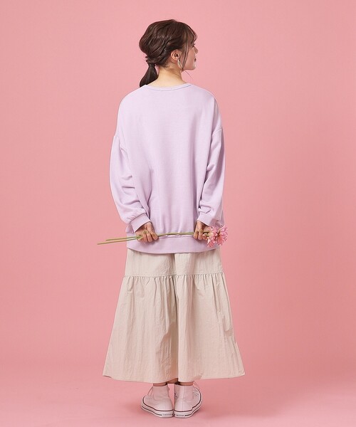 Cutie Blonde（キューティーブロンド）の「◆【体型カバー/洗える】前後差ヘム BIGシルエットスウェット（スウェット・レディース・ネイビー系3/ホワイト系その他/グレー系1/パープル系1/ブルー系5/チャコール・00）」の15枚目の写真