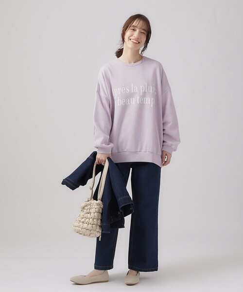 Cutie Blonde（キューティーブロンド）の「◆【体型カバー/洗える】前後差ヘム BIGシルエットスウェット（スウェット・レディース・ネイビー系3/ホワイト系その他/グレー系1/パープル系1/ブルー系5/チャコール・00）」の12枚目の写真