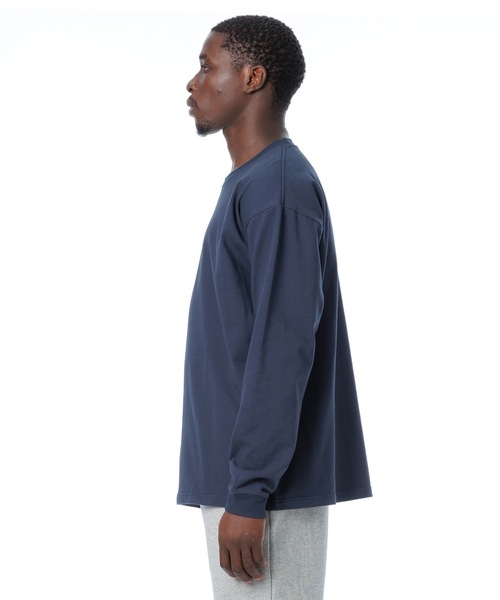 Knuu（ヌウ）の「9.5oz Heavy Long Sleeve T-Shirt / ヘビーベーシック長袖Tシャツ（Tシャツ/カットソー・メンズ・ホワイト/ネイビー/ブラック・LARGE/MEDIUM/X-LARGE/SMALL/XX-LARGE/X-SMALL）」の10枚目の写真
