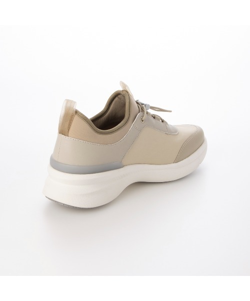 ing（イング）の「【レイン対応】コードストッパースニーカー（レインシューズ・レディース・ホワイト系その他2/ライトベージュ/ブラック/ブラウン系その他・L/M/S/LL）」の16枚目の写真