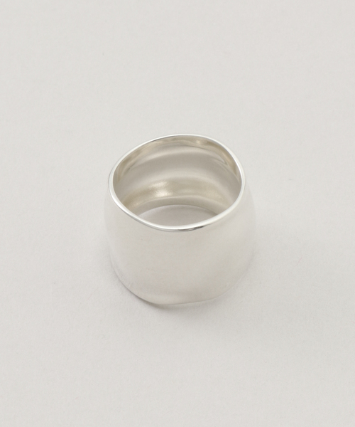 JOURNAL STANDARD（ジャーナルスタンダード）の「【norme Dew/ノルム デュー】pinky ring：ピンキーリング（リング・レディース・シルバー・4）」の3枚目の写真