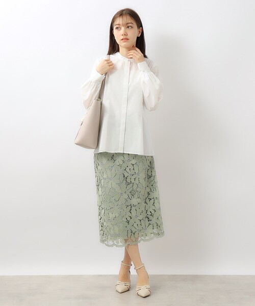 index（インデックス）の「◆バンドカラータックブラウス【洗濯機洗い可/イージーケア】（シャツ/ブラウス・レディース・ブルー系/サックスブルー/オフホワイト・36/38/42/40）」の6枚目の写真