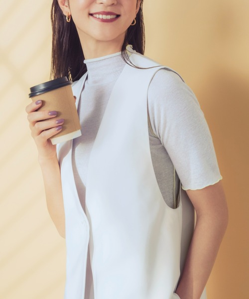 Tuche(トゥシェ)の「Tuche/トゥシェ トップス ダブルクロス ジレ(ベスト・レディース・ブラック/クリーム/ネイビー・MEDIUM/LARGE)」の19枚目の写真