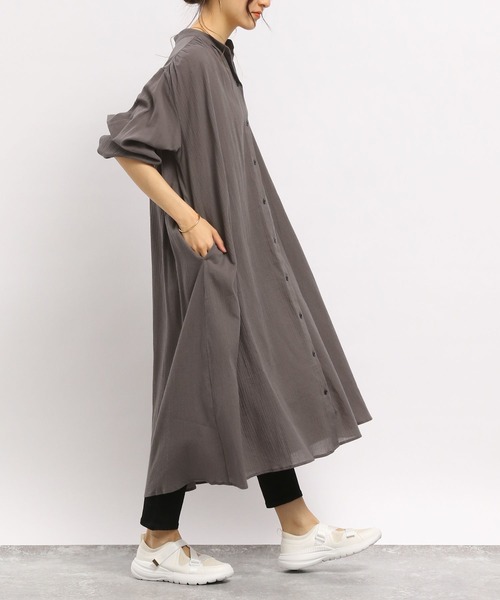GLOBAL WORK Smile Seed Store（グローバルワーク スマイルシードストア）の「コットンボイルワンピース長袖/989261（シャツワンピース・レディース・チャコール/ブラック/グレイッシュベージュ/ダークネイビー・LARGE/MEDIUM/X-LARGE/SMALL）」の20枚目の写真
