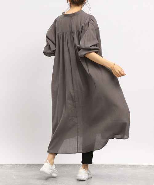 GLOBAL WORK Smile Seed Store（グローバルワーク スマイルシードストア）の「コットンボイルワンピース長袖/989261（シャツワンピース・レディース・チャコール/ブラック/グレイッシュベージュ/ダークネイビー・LARGE/MEDIUM/X-LARGE/SMALL）」の22枚目の写真