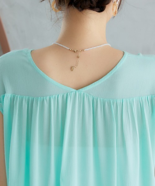 miclat（ミクラ）の「大きいサイズ　ギャザープルオーバー　miclat（シャツ/ブラウス・レディース・オレンジ/グリーン・L/LL/3L/4L/5L）」の7枚目の写真