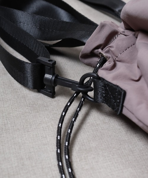 FUNALIVE（ファンアライブ）の「JUNESELECT AVVENTURA アヴェンチュラ　ポイントネーム　巾着ショルダーバッグ（ショルダーバッグ・メンズ・ブラック/ライトベージュ/グレー・FREE）」の10枚目の写真