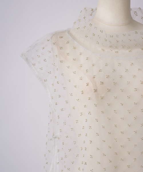 J1U by LA BELLE ETUDE（ジユウバイラベルエチュード）の「ビーズ×シアーチュールトップス（シャツ/ブラウス・レディース・ホワイト/ネイビー/ブラック・FREE）」の8枚目の写真