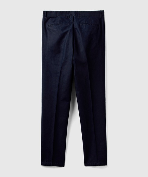 BENETTON (UNITED COLORS OF BENETTON)（ベネトンユナイテッドカラーズオブベネトン）の「リネン混スリムチノパンツ（チノパンツ・メンズ・ネイビー/ブラウン・44/46/50/42）」の6枚目の写真