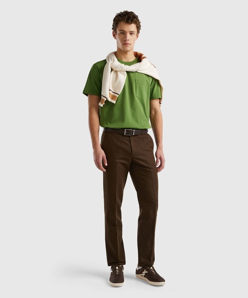 BENETTON (UNITED COLORS OF BENETTON)（ベネトンユナイテッドカラーズオブベネトン）の「リネン混スリムチノパンツ（チノパンツ・メンズ・ネイビー/ブラウン・44/46/50/42）」の9枚目の写真