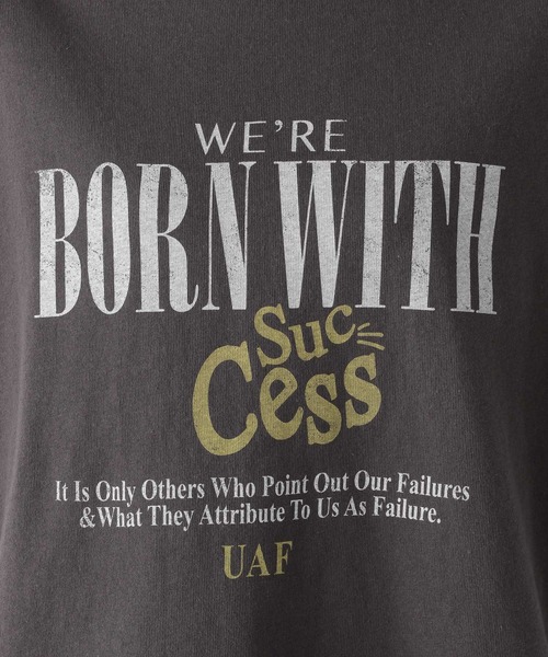 GLOBAL WORK(グローバルワーク)の「ヴィンテージ風プリントT/118012(Tシャツ/カットソー・レディース・グレー系その他2/オフホワイト/スミクロ/ネイビー/ピンク系その他5・FREE)」の9枚目の写真