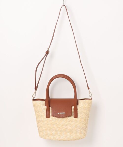 LA BAGAGERIE(ラバガジェリー)の「フラップ2WAYかごトートバッグ(かごバッグ・レディース・ブラック/グレー/ナチュラル/アイボリー・FREE)」の4枚目の写真