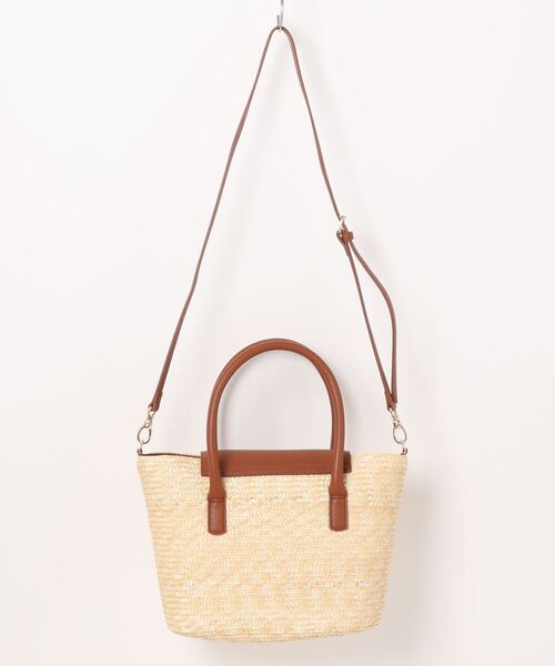 LA BAGAGERIE(ラバガジェリー)の「フラップ2WAYかごトートバッグ(かごバッグ・レディース・ブラック/グレー/ナチュラル/アイボリー・FREE)」の5枚目の写真