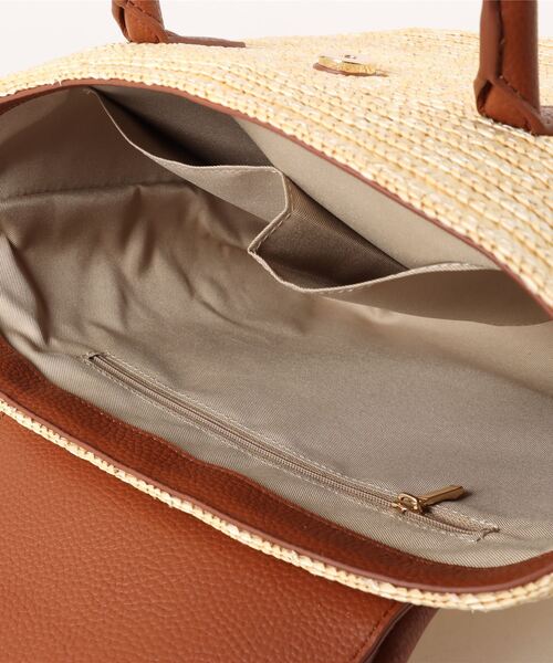 LA BAGAGERIE(ラバガジェリー)の「フラップ2WAYかごトートバッグ(かごバッグ・レディース・ブラック/グレー/ナチュラル/アイボリー・FREE)」の7枚目の写真