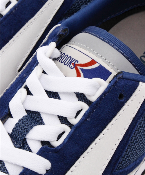 BROOKS（ブルックス）の「ＢＲＯＯＫＳ　ＣＨＡＲＩＯＴスニーカー　ＮＡＶＹ（スニーカー・メンズ・ネイビー・26cm/28cm/27cm）」の6枚目の写真