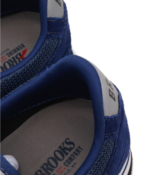 BROOKS（ブルックス）の「ＢＲＯＯＫＳ　ＣＨＡＲＩＯＴスニーカー　ＮＡＶＹ（スニーカー・メンズ・ネイビー・26cm/28cm/27cm）」の7枚目の写真