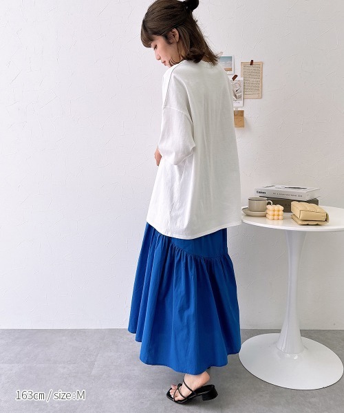 nissen（ニッセン）の「綿ローン　ドロストラウンド切替スカート（スカート・レディース・ブラック/ロイヤルブルー・M/L/LL）」の13枚目の写真