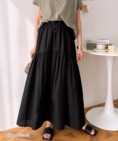 nissen（ニッセン）の「綿ローン　ドロストラウンド切替スカート（スカート・レディース・ブラック/ロイヤルブルー・M/L/LL）」の14枚目の写真