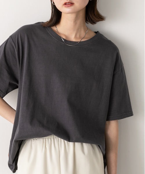 ad thie(アドティエ)の「ヴィンテージライク ピグメントTシャツ(Tシャツ/カットソー・レディース・チャコールグレー/ブルー/ネイビー/レッド・FREE)」の7枚目の写真