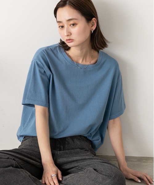 ad thie(アドティエ)の「ヴィンテージライク ピグメントTシャツ(Tシャツ/カットソー・レディース・チャコールグレー/ブルー/ネイビー/レッド・FREE)」の22枚目の写真