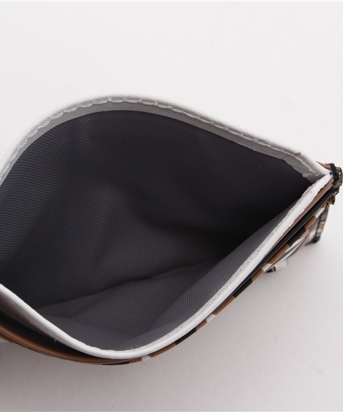 ear PAPILLONNER（イアパピヨネ）の「RUDIMENTALC カードケース