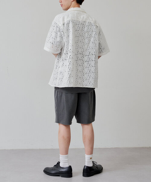 WHIMSIC（ウィムジック）の「【UNISEX】フラワーパターンレースシャツ（シャツ/ブラウス・メンズ・チャコールグレー/ホワイト・FREE）」の21枚目の写真