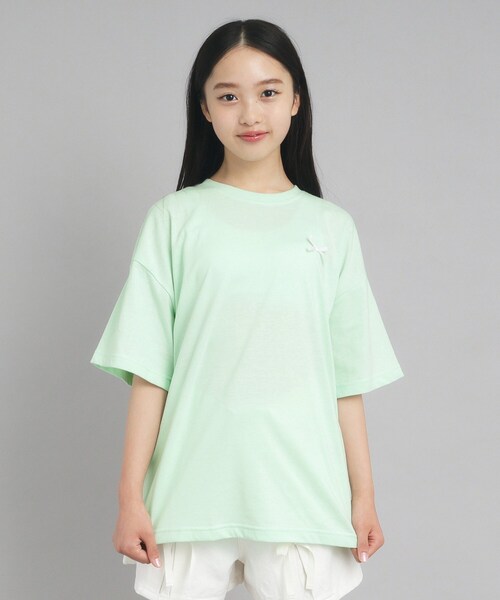 PINK-latte(ピンクラテ)の「◆【130cmあり】バックフォトプリントTシャツ(Tシャツ/カットソー・キッズ・グリーン系/ブラック/グレー/ホワイト・15 /13/14/16)」の4枚目の写真