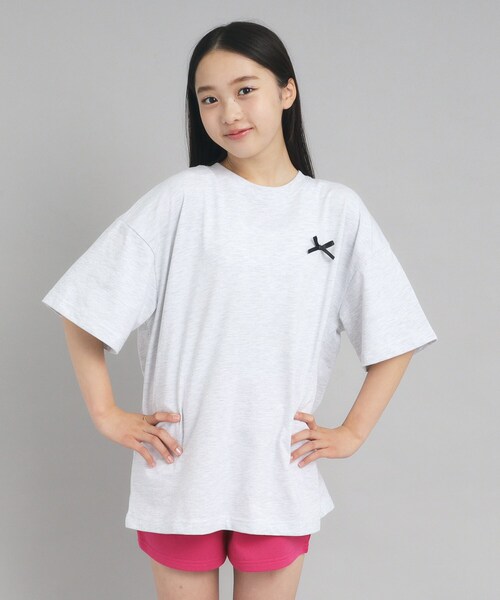 PINK-latte(ピンクラテ)の「◆【130cmあり】バックフォトプリントTシャツ(Tシャツ/カットソー・キッズ・グリーン系/ブラック/グレー/ホワイト・15 /13/14/16)」の10枚目の写真