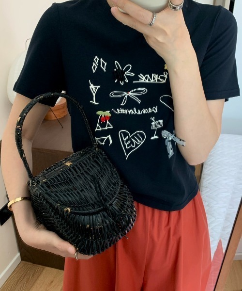 Achic(アシック)の「手描き風プリントTシャツ(Tシャツ/カットソー・レディース・グレー/ブラック/ホワイト/ピンク・M)」の5枚目の写真