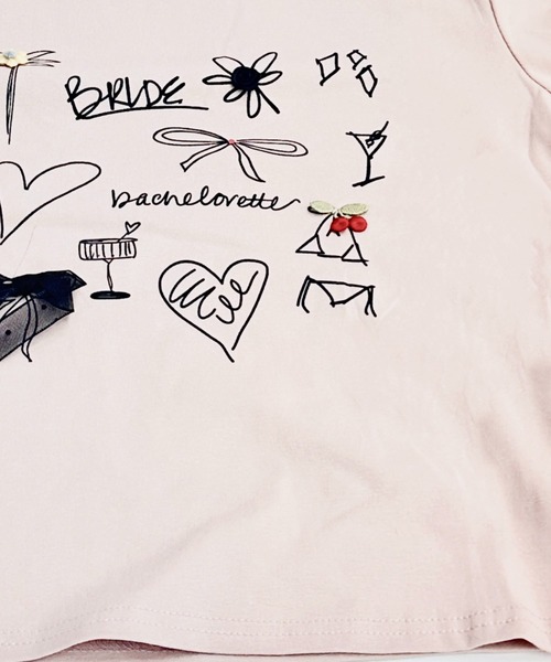 Achic(アシック)の「手描き風プリントTシャツ(Tシャツ/カットソー・レディース・グレー/ブラック/ホワイト/ピンク・M)」の7枚目の写真