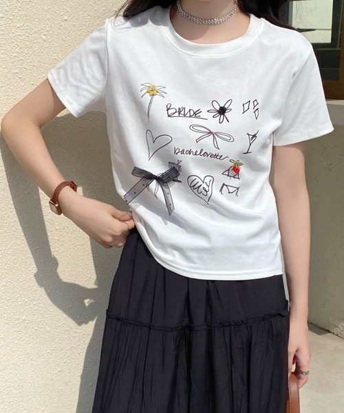 Achic(アシック)の「手描き風プリントTシャツ(Tシャツ/カットソー・レディース・グレー/ブラック/ホワイト/ピンク・M)」の8枚目の写真