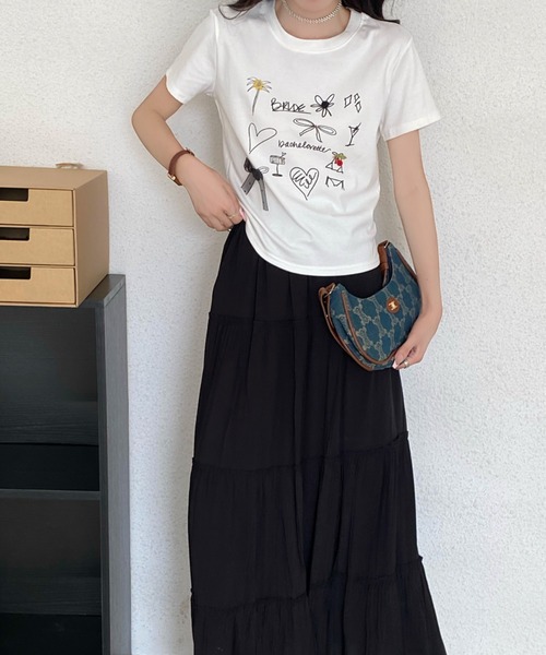 Achic(アシック)の「手描き風プリントTシャツ(Tシャツ/カットソー・レディース・グレー/ブラック/ホワイト/ピンク・M)」の13枚目の写真