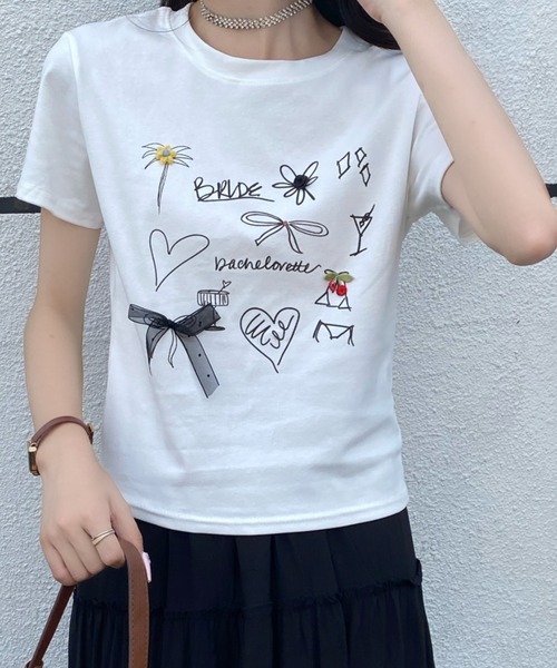 Achic(アシック)の「手描き風プリントTシャツ(Tシャツ/カットソー・レディース・グレー/ブラック/ホワイト/ピンク・M)」の11枚目の写真
