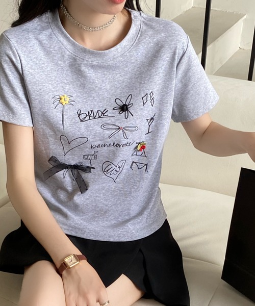 Achic(アシック)の「手描き風プリントTシャツ(Tシャツ/カットソー・レディース・グレー/ブラック/ホワイト/ピンク・M)」の14枚目の写真